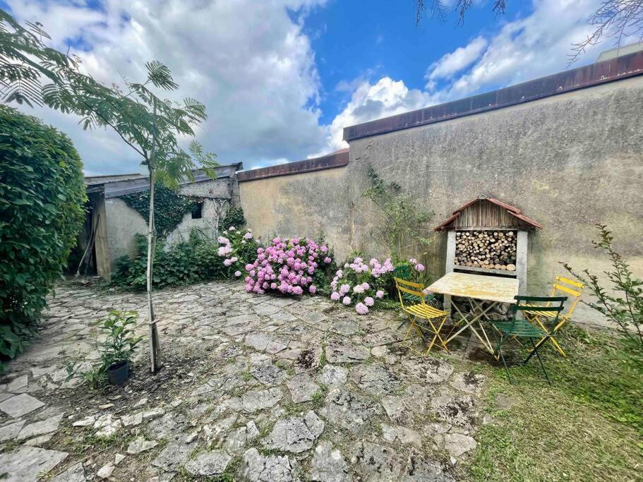 La Casa Del Papa - Maison Spacieuse Avec Jardin Dole Ngoại thất bức ảnh
