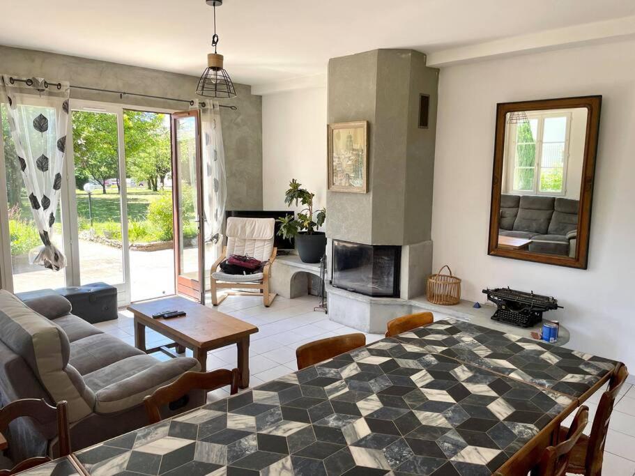 La Casa Del Papa - Maison Spacieuse Avec Jardin Dole Ngoại thất bức ảnh